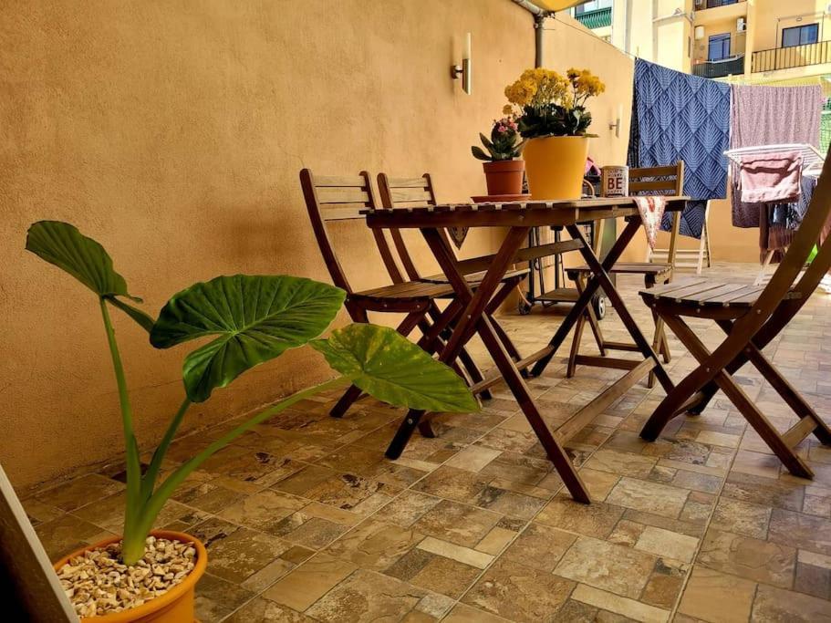 1 Bedroom Apartment With Living Room And Terrace San Gwann Exterior photo